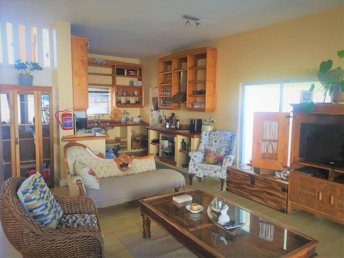 Point Village Guest House 모젤베이 외부 사진