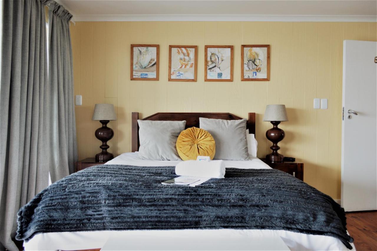 Point Village Guest House 모젤베이 외부 사진